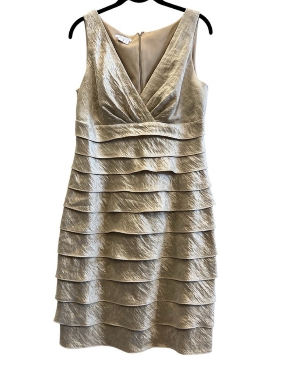 London Times Gold/Champagne Sleeveless Tiered V-Neck Midi Dress Size 10